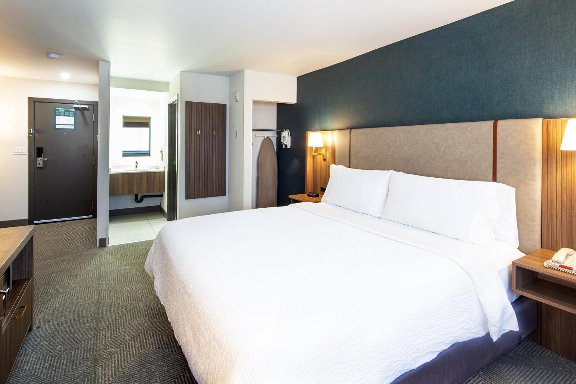 Holiday Inn Hinton By Ihg Exterior photo