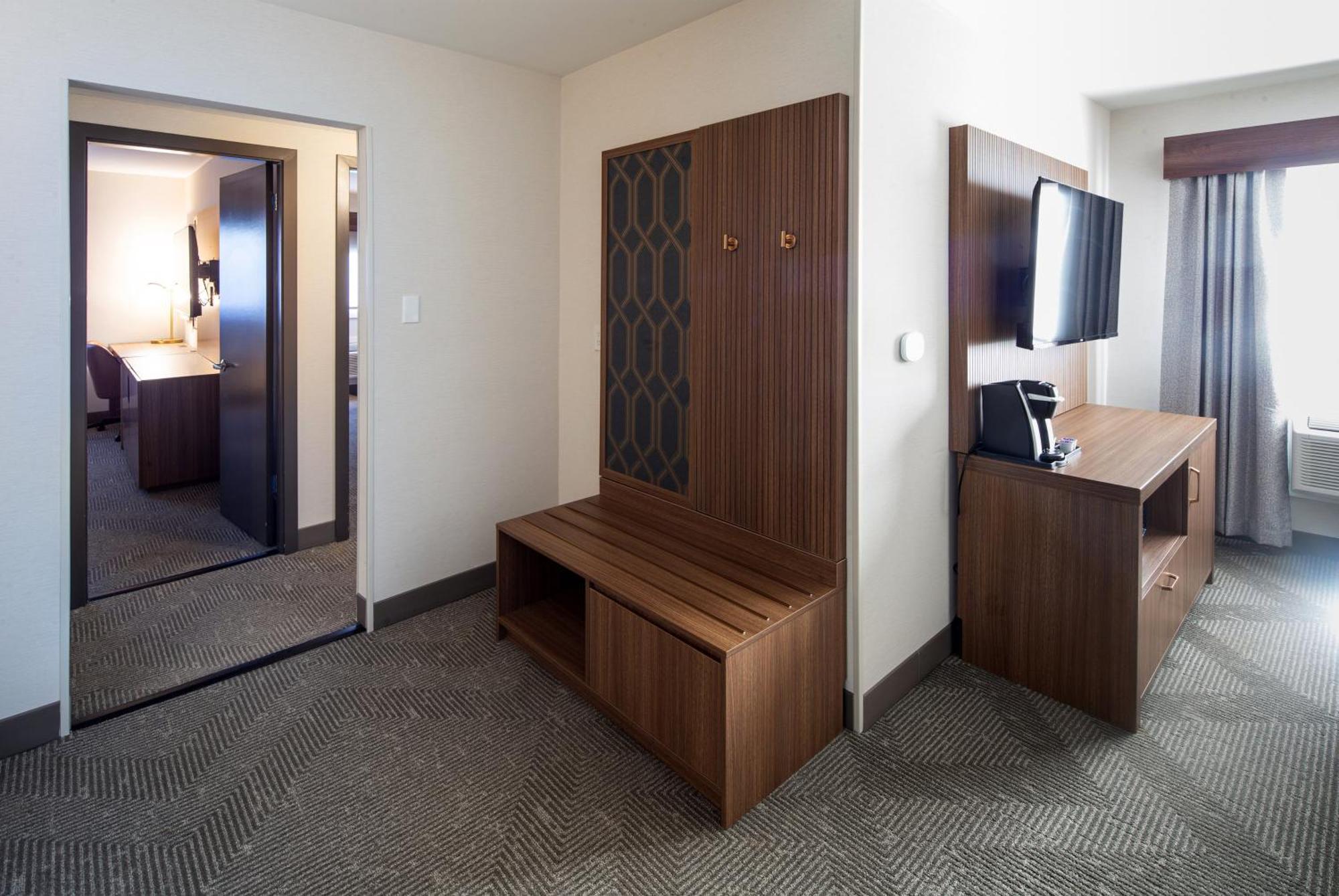 Holiday Inn Hinton By Ihg Exterior photo